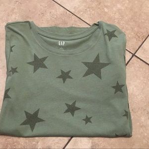 Green T-shirt with star print